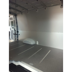 Maxus eDeliver 9 Fahrzeugboden Siebdruck